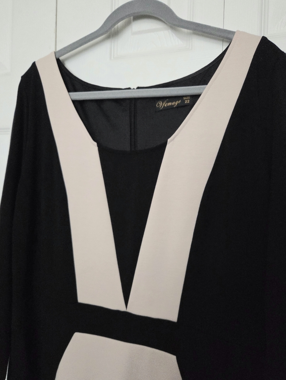 Vfemage Black and Beige Colorblock Dress - Picture 2 of 10